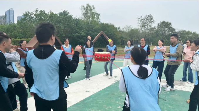 沃克能源18周年庆团建游戏.png